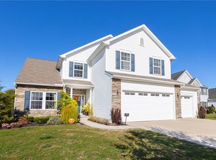 8995 Wyllys Dr, North Ridgeville, OH 44039