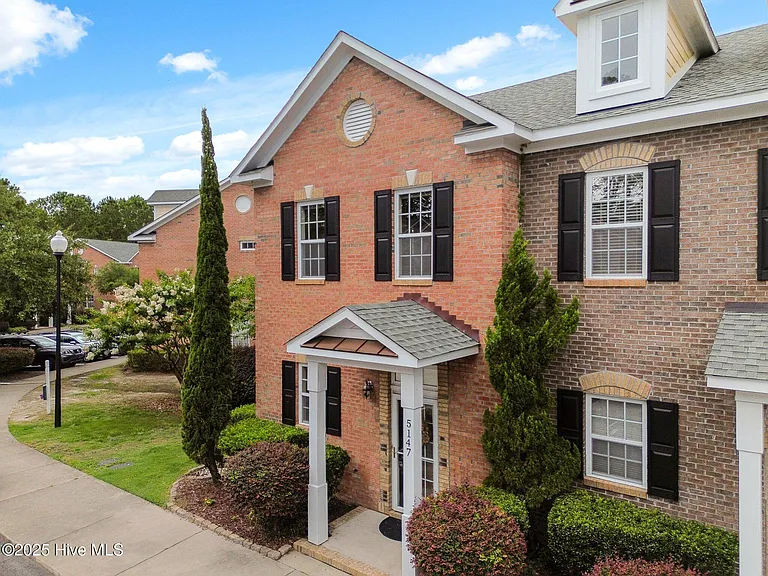 5147 Exton Park Loop — Photo 6