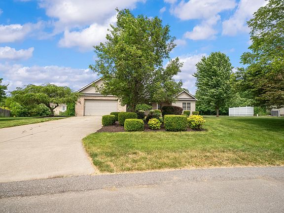 2nd image of 4823 Pleasant Meadow Cir