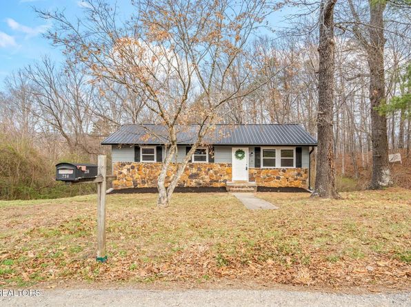 234 Jackson Dr, Harriman, TN 37748