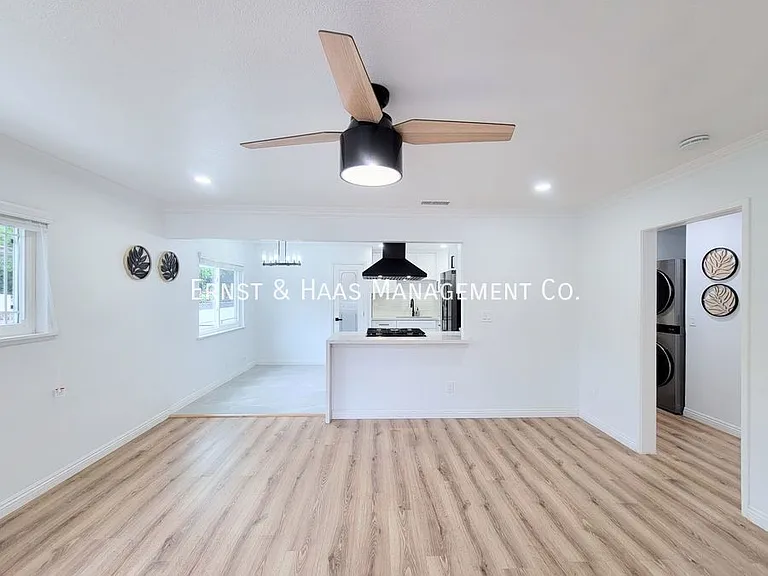 5019 Ashworth St — Photo 5