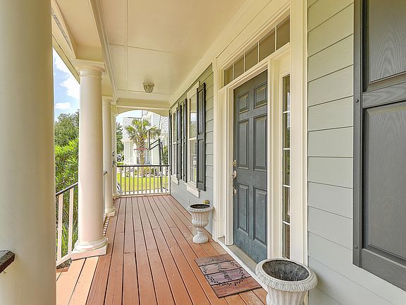3rd image of 2936 Riverwood Dr