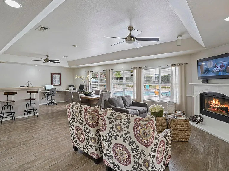 Phoenix Apts. — Photo 12