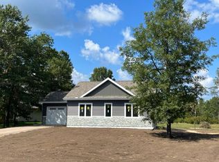 990 Wellington Ct, Nekoosa, WI 54457