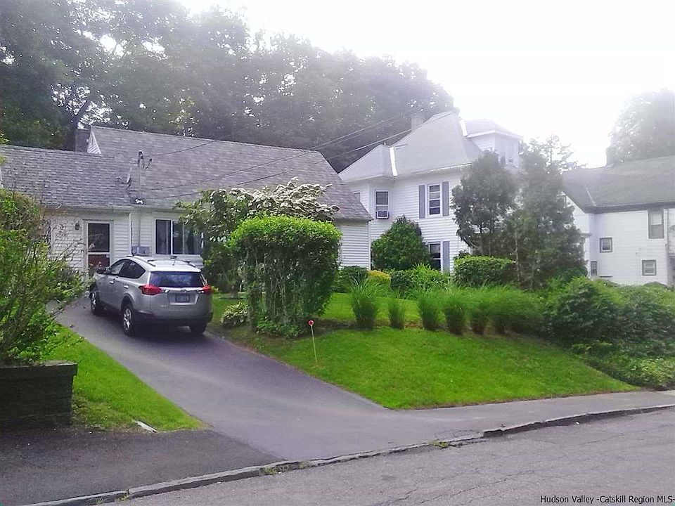 2nd image of 87 Orchard St