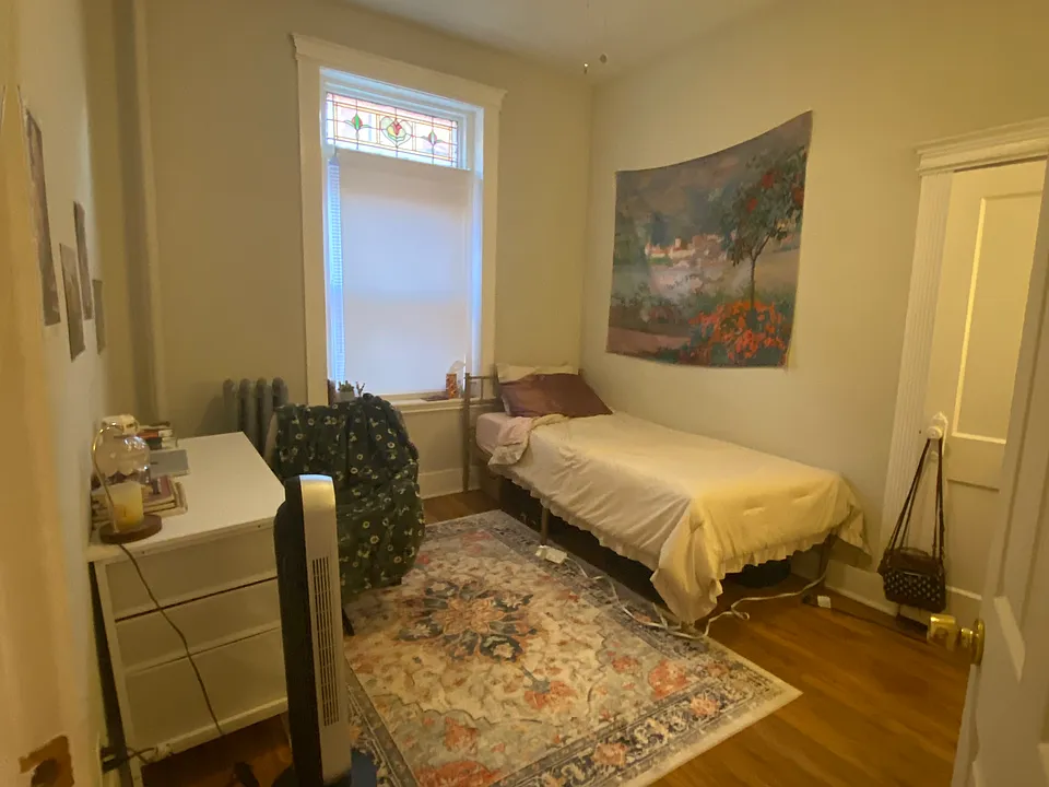 38 Hemenway St #10