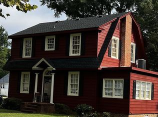 813 Richmond Rd, Williamsburg, VA 23185