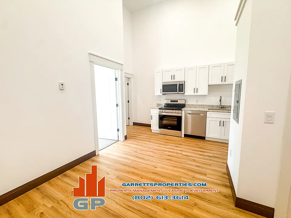 75 N Main St #202