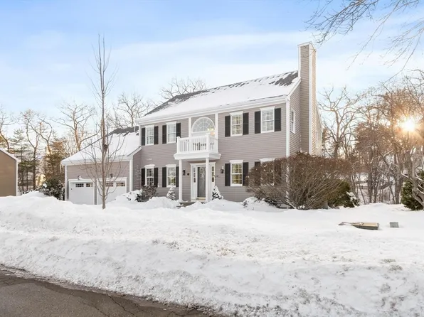 20 Meadow Rd, Beverly, MA 01915