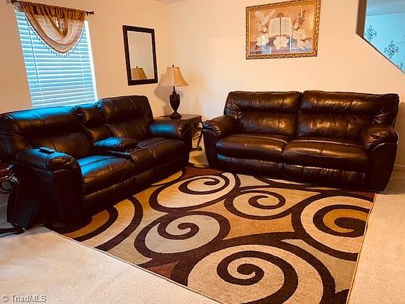 5th image of 4106 Country Pine Ln