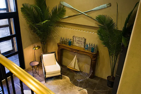 Sold by aptsandlofts.com | media 15