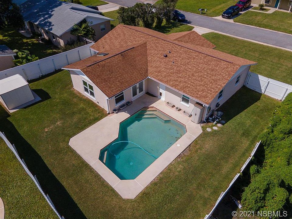 1st image of 504 Wildwood Dr