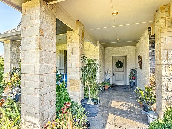 5th image of 1117 W Jasmine Way