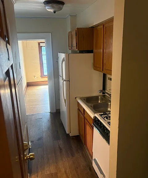 501 8th Ave SE #3 — Photo 9