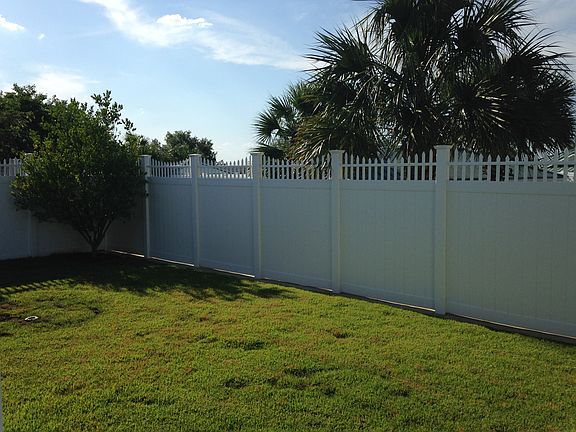 4th image of 955 Tanglewood Pl