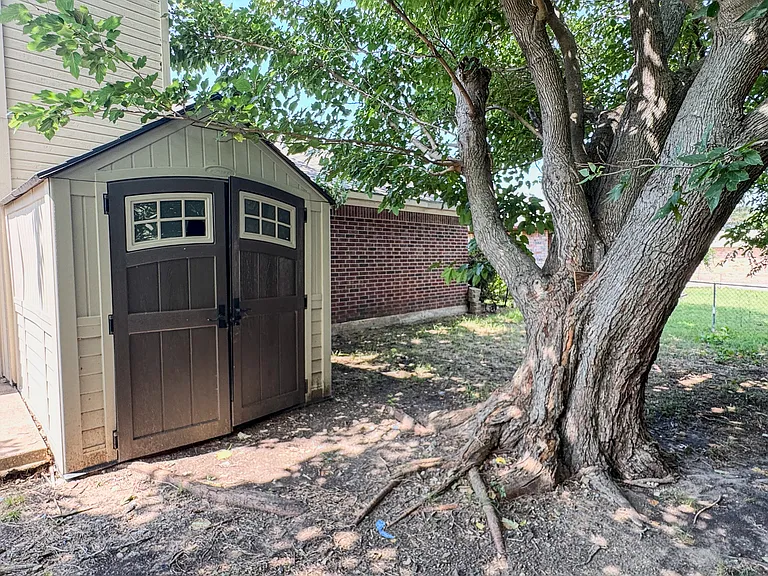3016 Eastland Ave — Photo 18