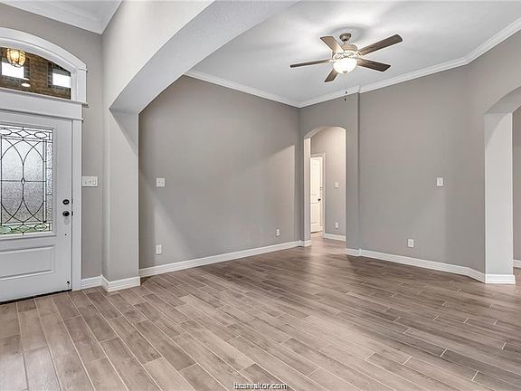 4th image of 4006 High Creek Ct