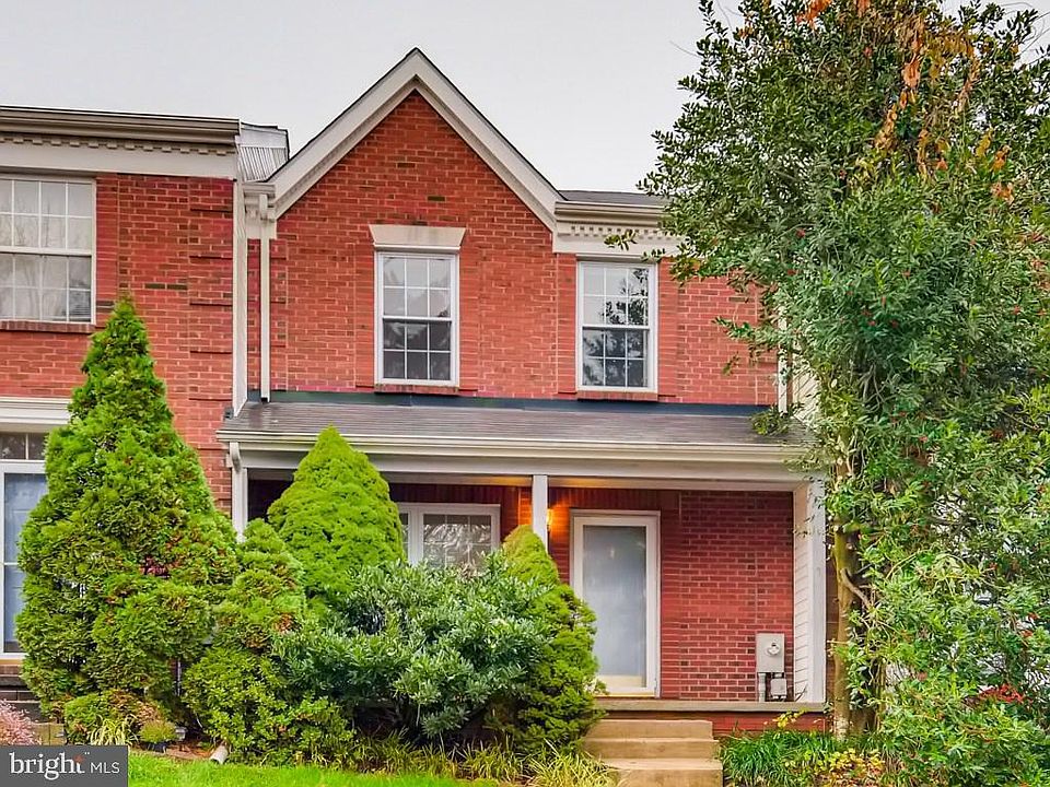 1st image of 1303 Lobelia Ln