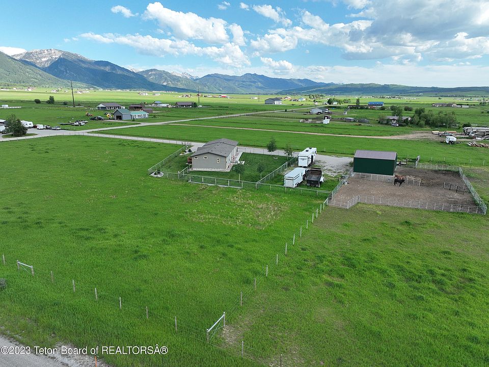 50 Bear Creek Estate Dr, Thayne, WY 83127 MLS 23643 Zillow