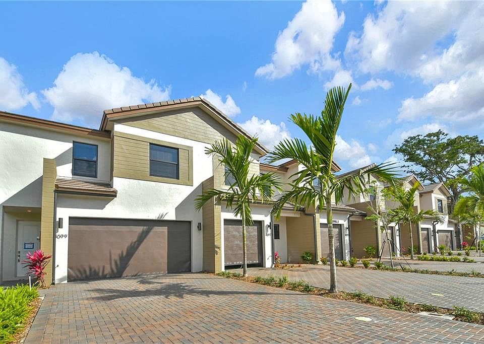 1st image of 704 Vista Way #1