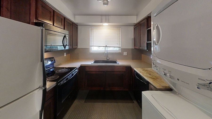 2nd image of 1546 Jones Dr #1