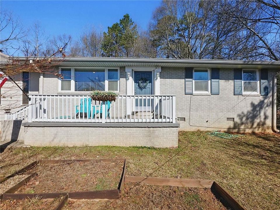 1st image of 2093 Beverly Rd
