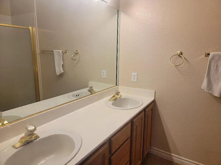 120 Golf Course St — Photo 8