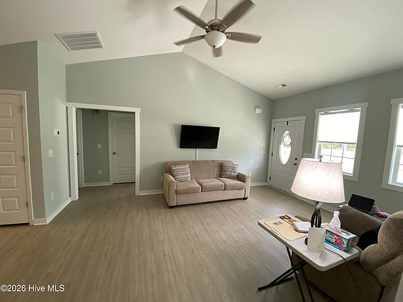 3rd image of 1020 Beaufort Road