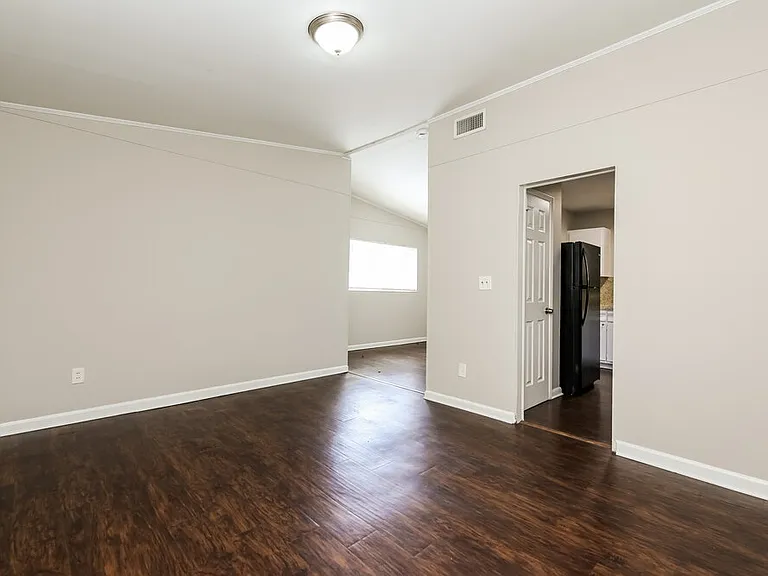 2202 Leon Rd — Photo 6