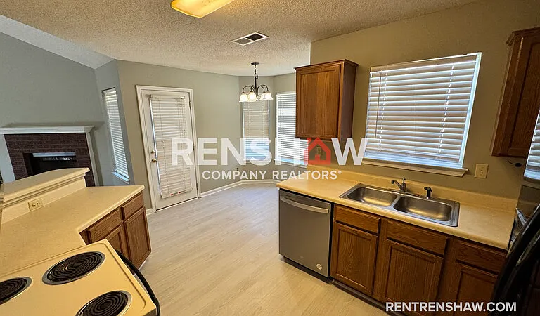 6954 Luxor Ln — Photo 12