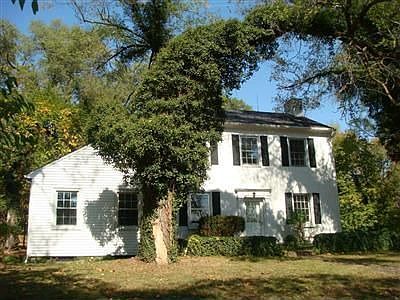 1st image of 7925 Frederick Pike