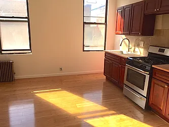 Rented by Kurāte NY