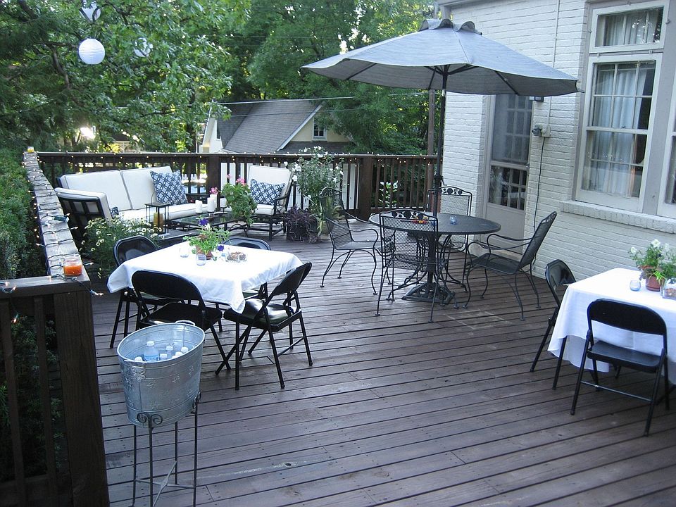 great deck for entertaining