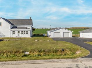 N4021 Birchwood Rd, Kewaunee, WI 54216