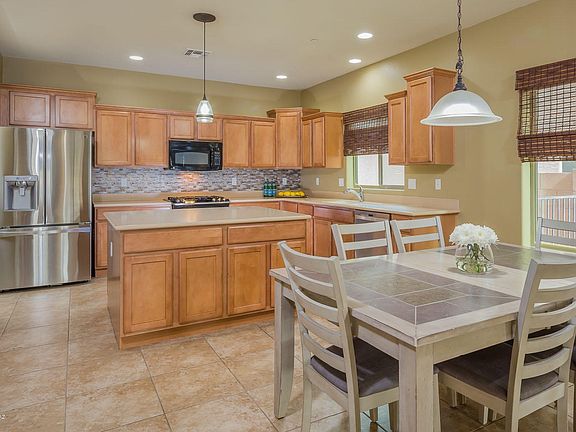 Upgraded Stainless Appliances