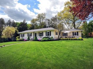 100 Lorraine Rd, Westwood, MA 02090