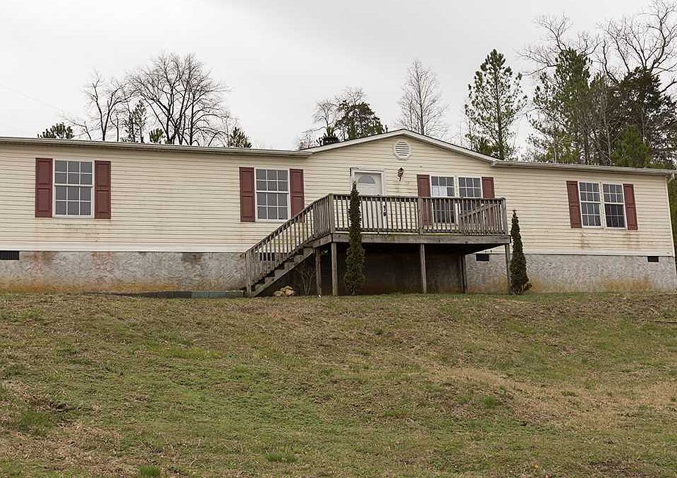 1st image of 128 Fox Farm Trl SE