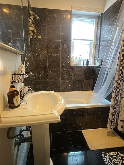 156 Harvard St #8 — Photo 14