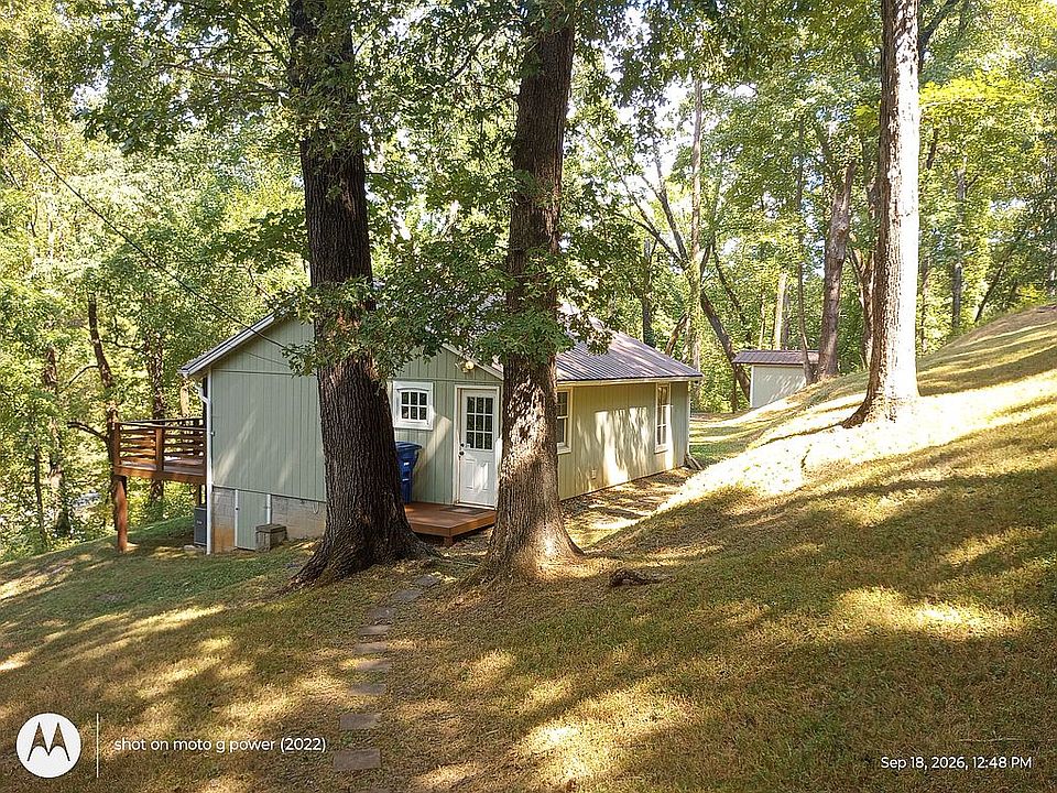 1st image of 55 Ridgeway Ter