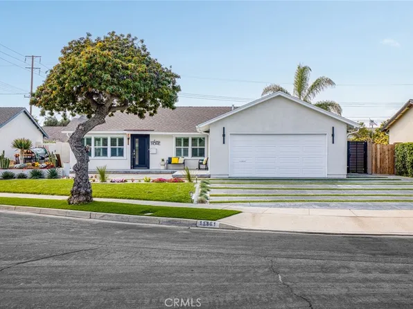 15461 Victoria Ln, Huntington Beach, CA 92647