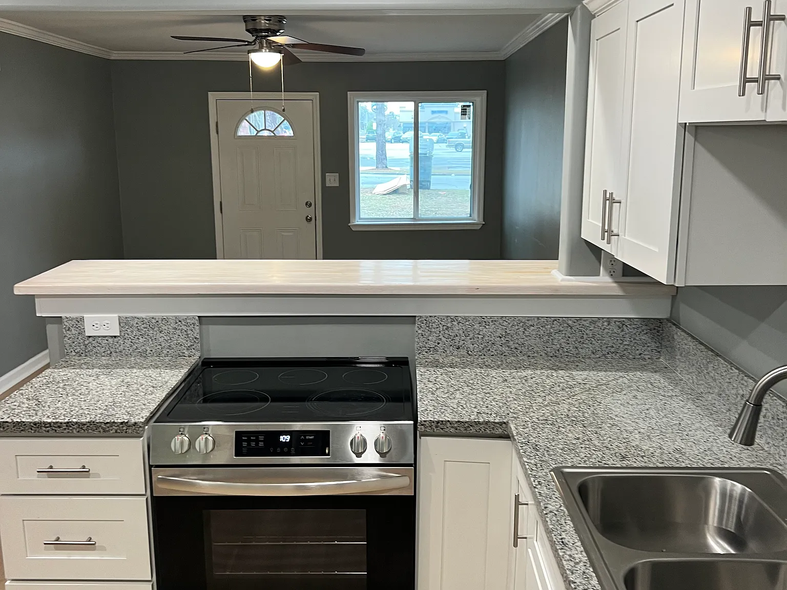 2 bed, 800 sqft, $1,500 — Photo 3