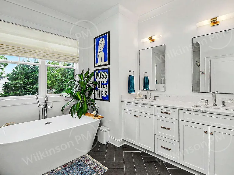 221 Gardner Ave — Photo 30