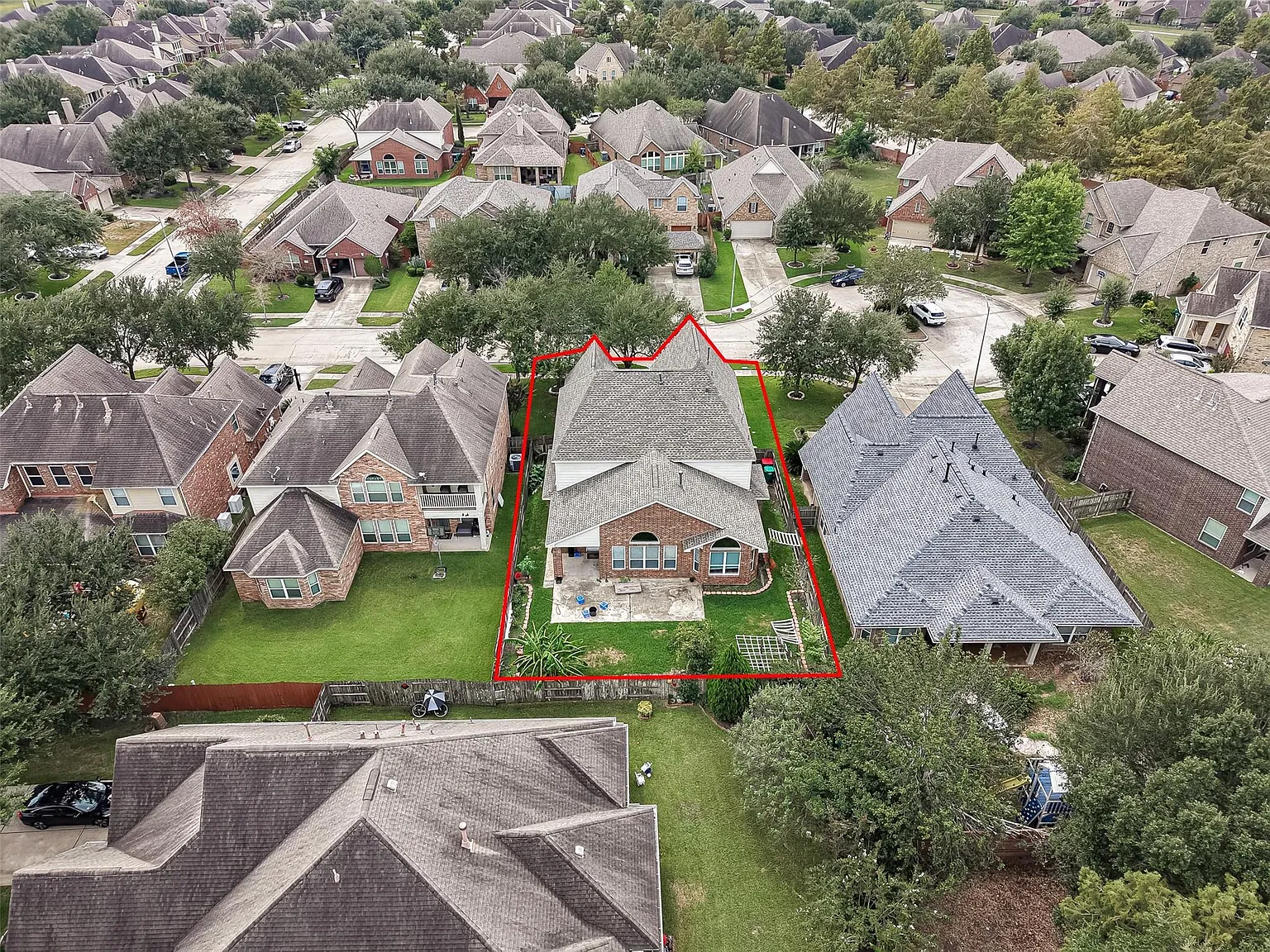 4 bed, 2.5 bath, 2835 sqft, $2,750 — Photo 3