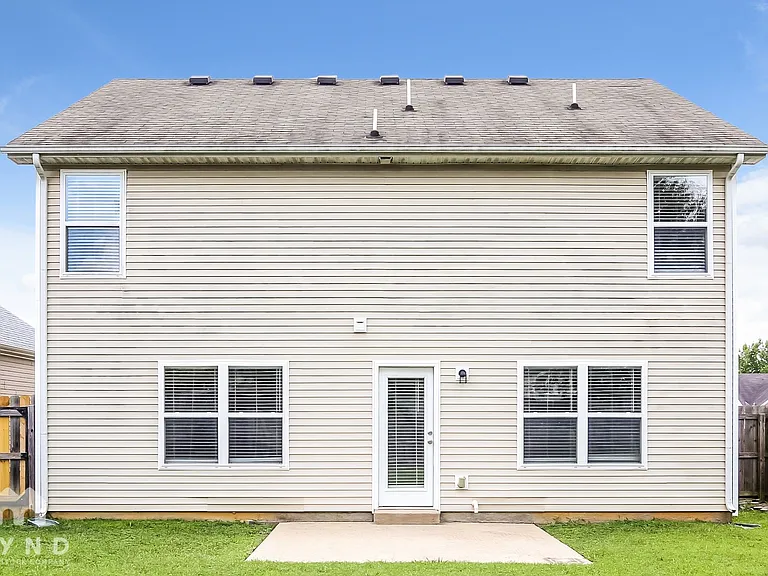 1634 Beaconcrest Cir — Photo 15