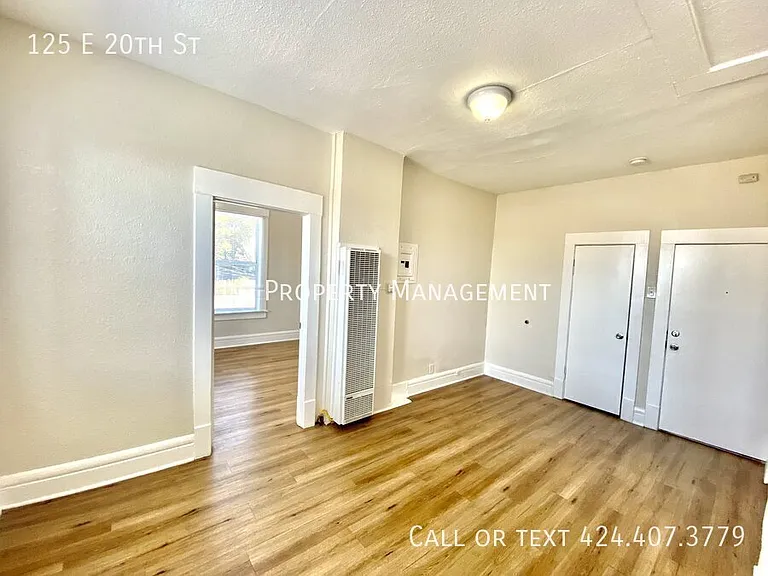 125 E 20th St — Photo 6