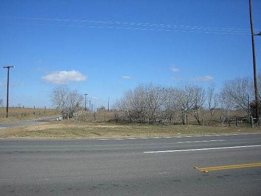 2nd image of 17568 US HWY 87 W