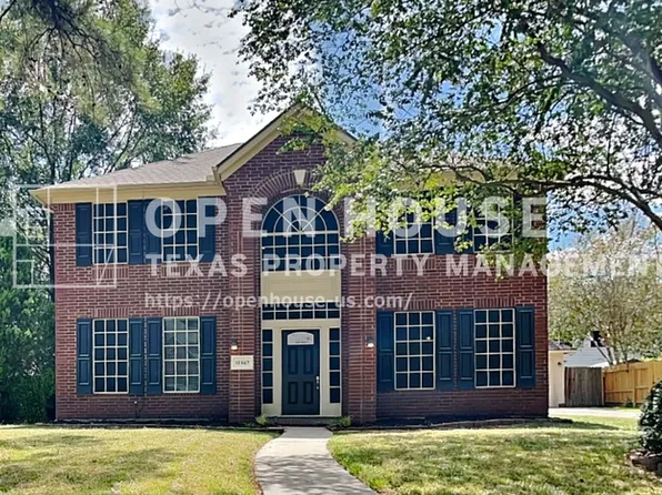 15907 Lausanne Dr, Houston, TX 77070