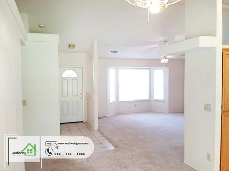 3323 Forest Homes Dr — Photo 6