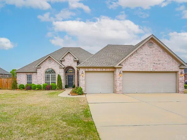 121 Maranes Cir, Maumelle, AR 72113