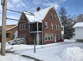 32 Hungerford Ter, Shelburne, VT 05401